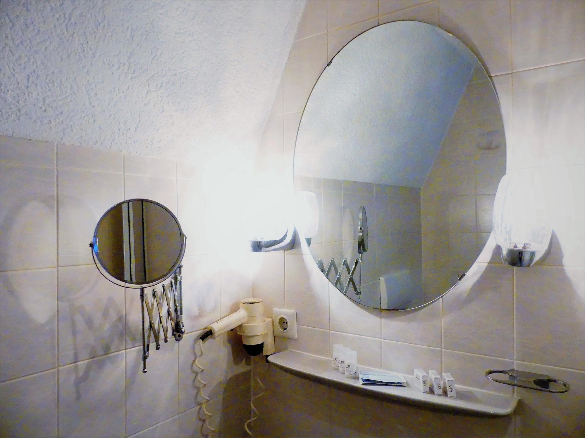 Kunibert Der Fiese - Superior Hotel 3*